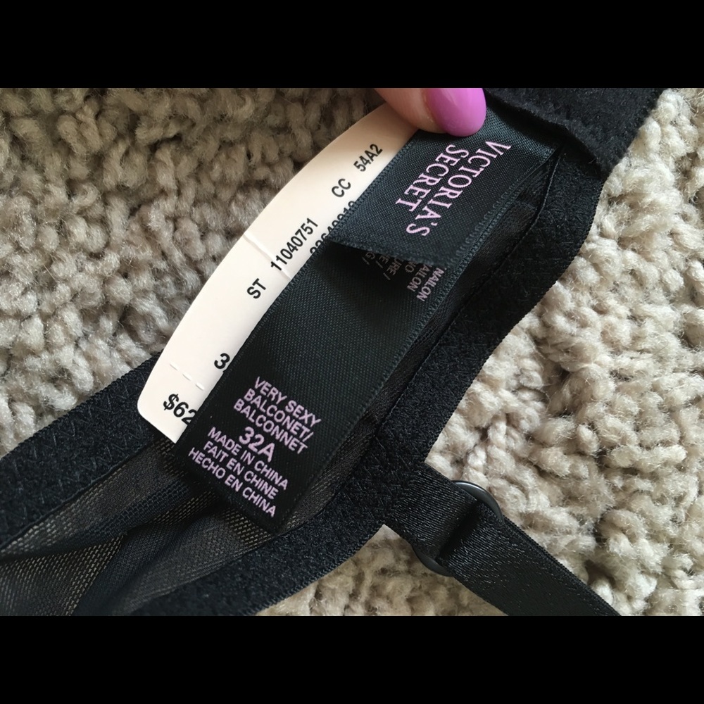 Victoria’s Secret Very Sexy balconet bra - Picture 5 of 6